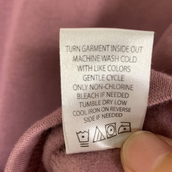 Almost Famous Floral Embroidered Sleeve Sweatshirt Women’s Large. - Picture 7 of 8